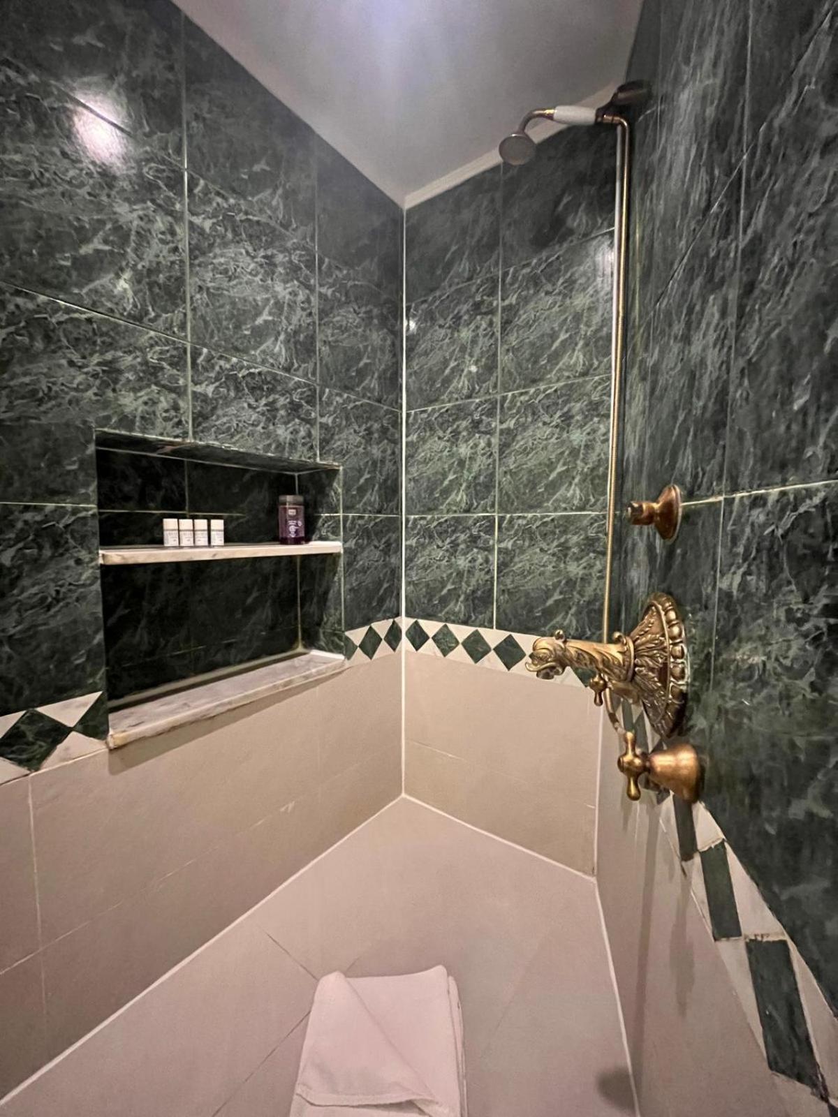 Crispi 30 Stylish Apartment Рим Екстер'єр фото